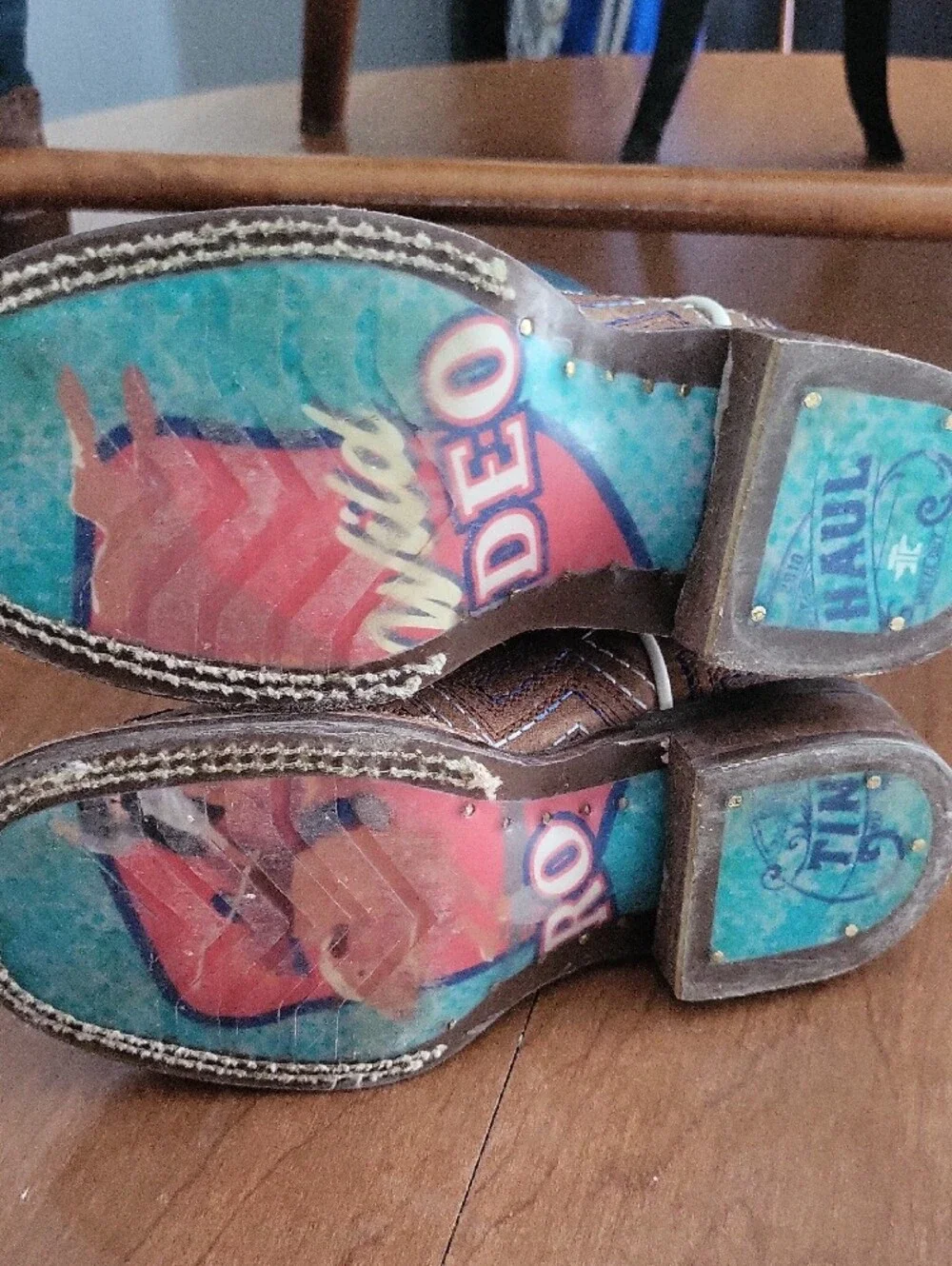Tin Haul KIDS SIZE 10 